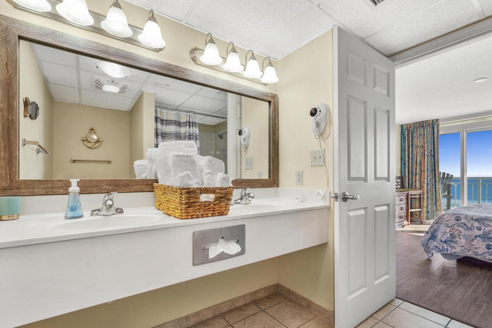 2501 S Ocean Blvd, 0211 - Ocean Front Sleeps 8 Villa Myrtle Beach Kültér fotó