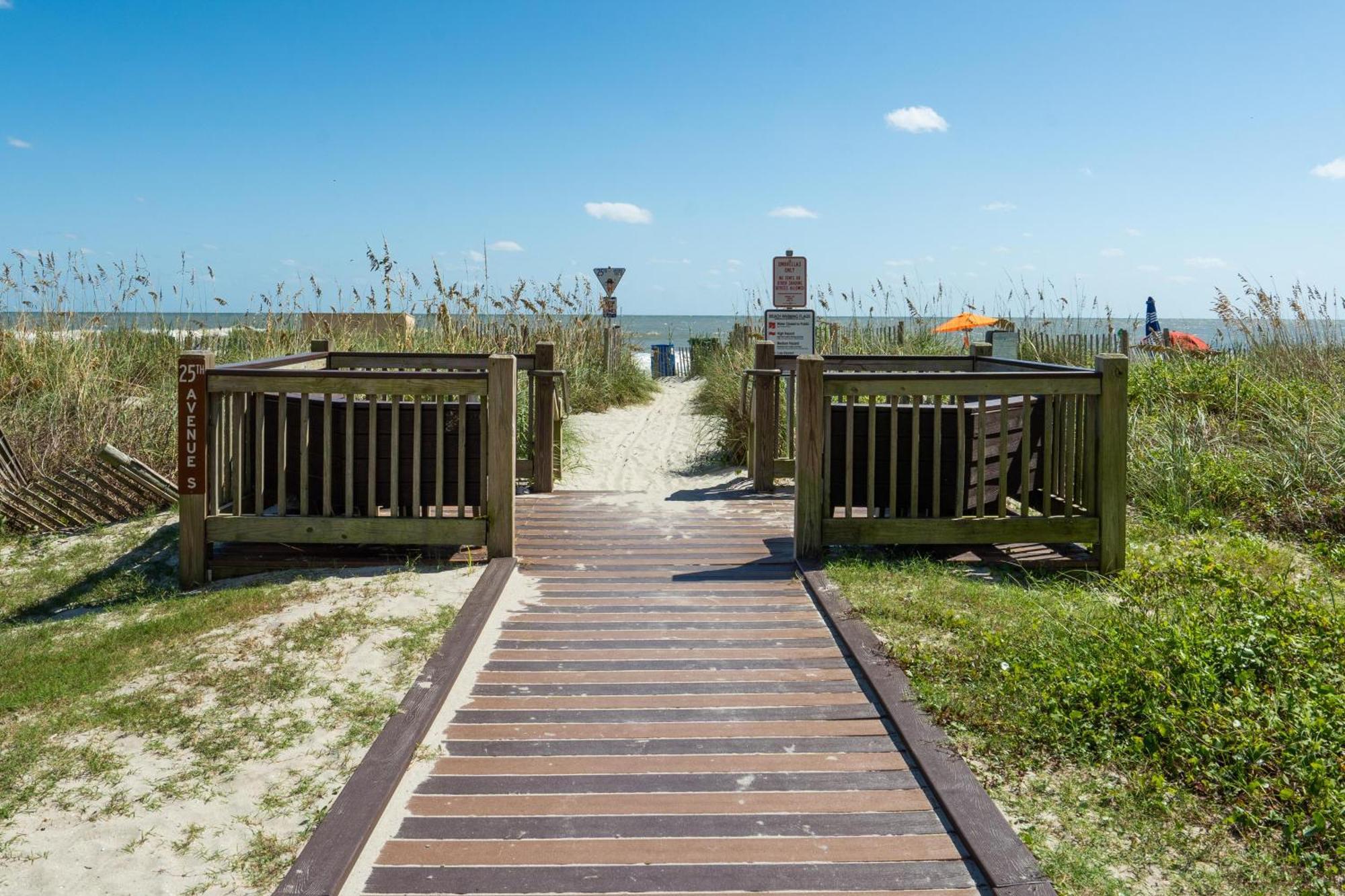 2501 S Ocean Blvd, 0211 - Ocean Front Sleeps 8 Villa Myrtle Beach Kültér fotó
